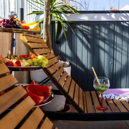 Rose Pool Comfort Dubrovnik