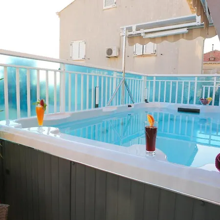 Rose Pool Comfort Apartment Dubrovnik