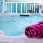 Rose Pool Comfort *